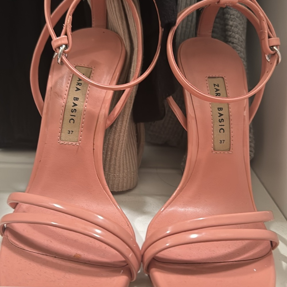 Zara heels size 37 never worn - Picture 3 of 3